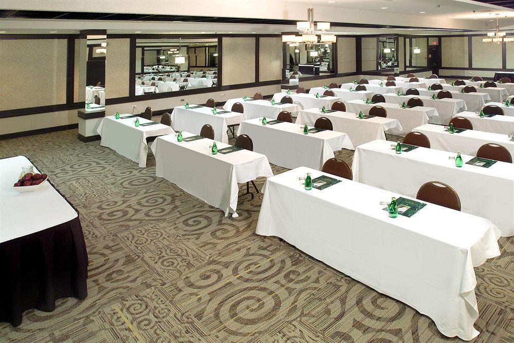 Best Western Primrose Hotel Downtown Торонто Бізнес фото